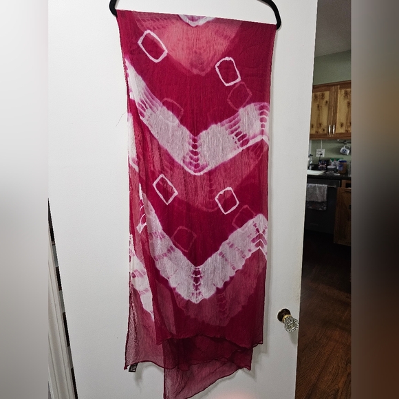 Deep Pink and White Patterned Silk Scarf - Picture 2 of 4